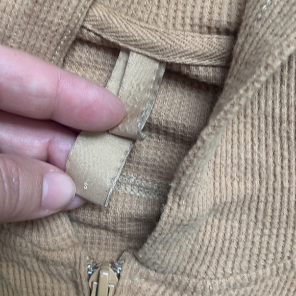 Skims waffle crop zip up jacket - Picture 3 of 4